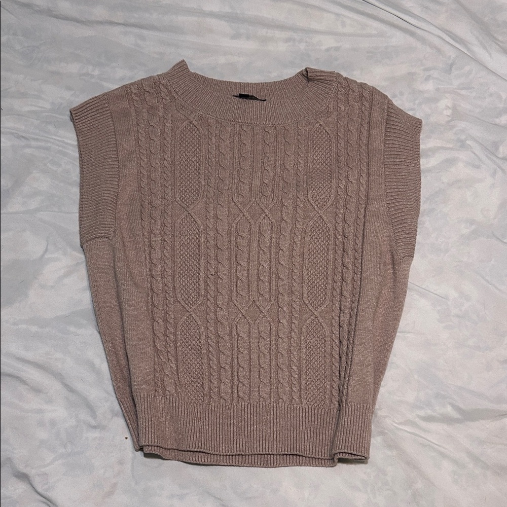 Cyrus Women's Cable Knit Sweater - Taupe